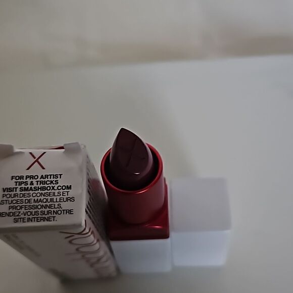 HOST PICK Smashbox lipstick It's A Mood Burgundy - Picture 13 of 16